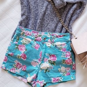 🏝Fun & Flattering Shorts